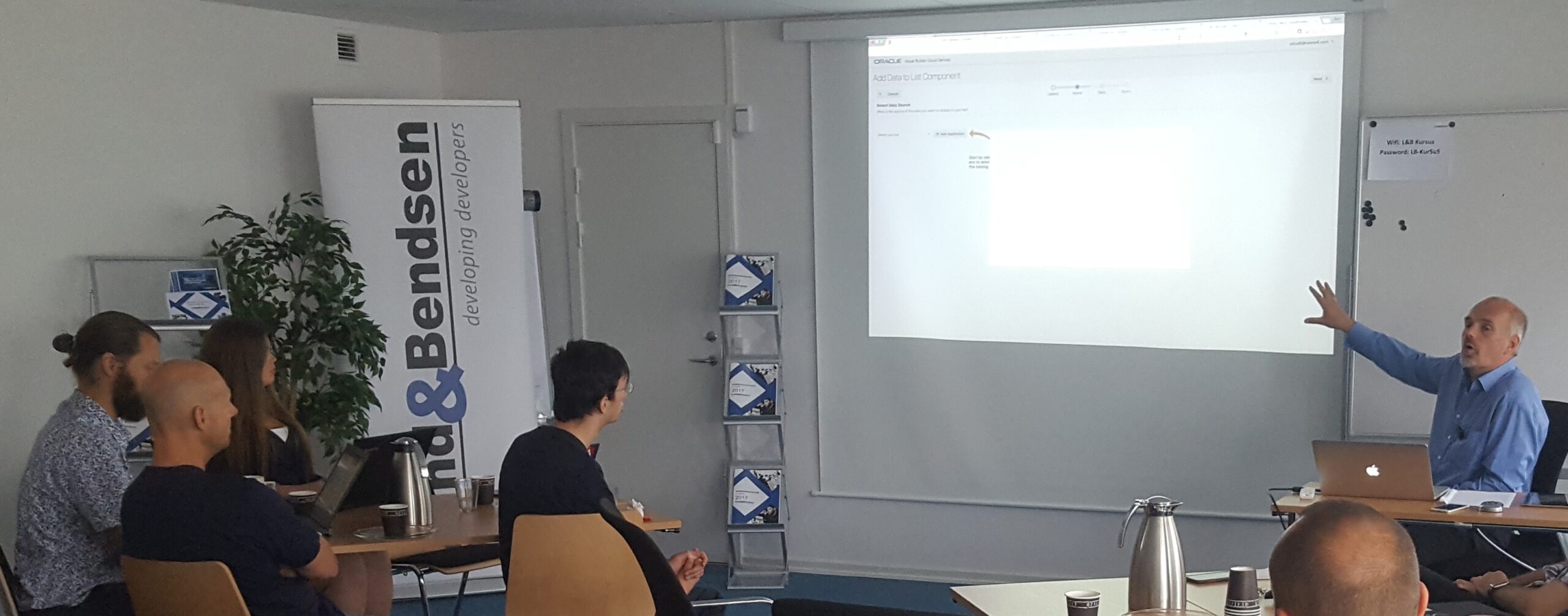 Faglig Fredag om Application Builder Cloud Service, Kotlin og GDPR