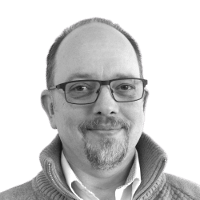 Povl Kvols holder oplæg om programmeringssproget Rust